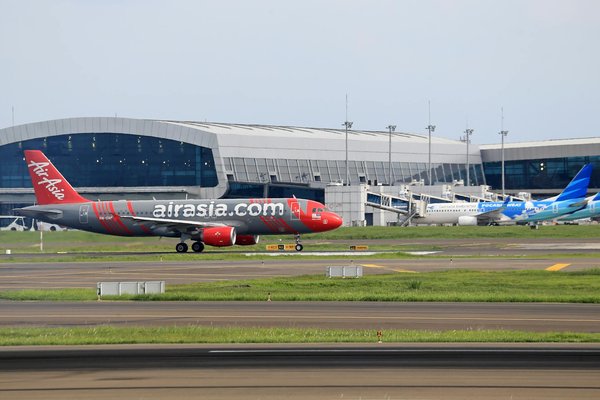 What unique experiences await you in the Scottish capital, Edinburgh?